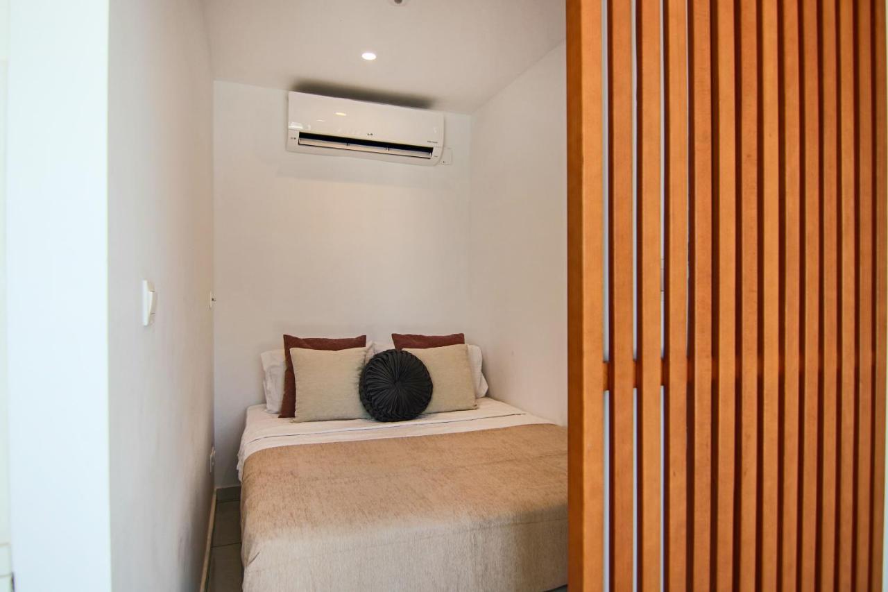 파포스 Phaedrus Living - Seaside Luxury Flat Harbour 104 아파트 외부 사진