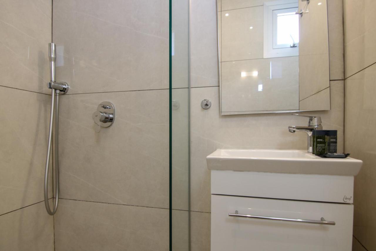 파포스 Phaedrus Living - Seaside Luxury Flat Harbour 104 아파트 외부 사진